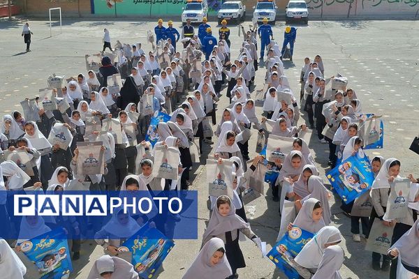 همیاران گاز در دبستان توفیق شهرستان رباطکریم