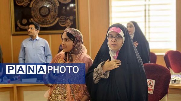 دیدار صمیمی دانش‌آموزان با استاندار کهگیلویه و بویراحمد 