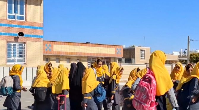 به یاد ماندنی ترین هدیه روز دانش آموز