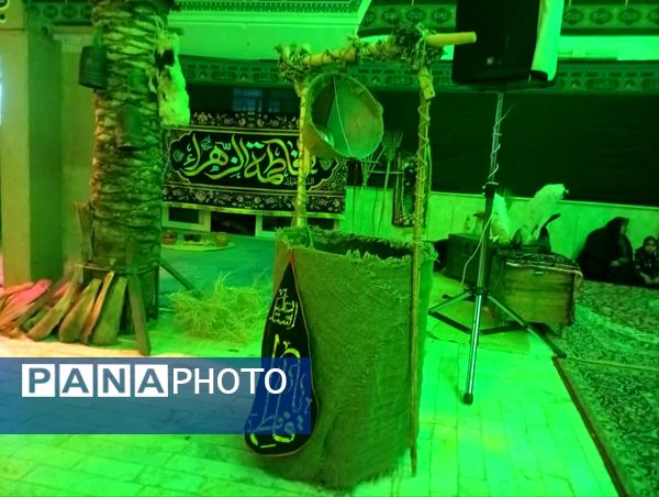 اجرای نمایش و شبیه خوانی دهه فاطمیه در تکیه ابوالفضلی روستای فدافن
