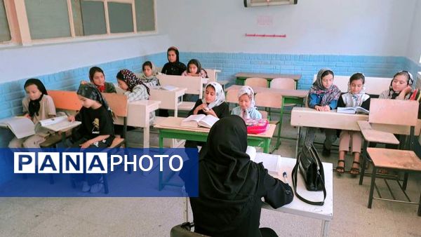 برگزاری اردوی جهادی در روستای قوچ پلنگ شهرستان کاشمر 