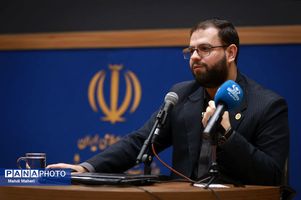 مراسم آموزش کاروان‌های عمره دانش‌آموزی به دانش‌آموزان عازم سرزمین وحی