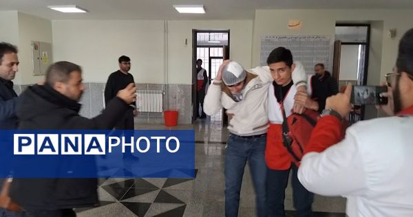 بیست و هفتمین مانور سراسری زلزله و ایمنی در هنرستان حاج حسن شهبازی اهر