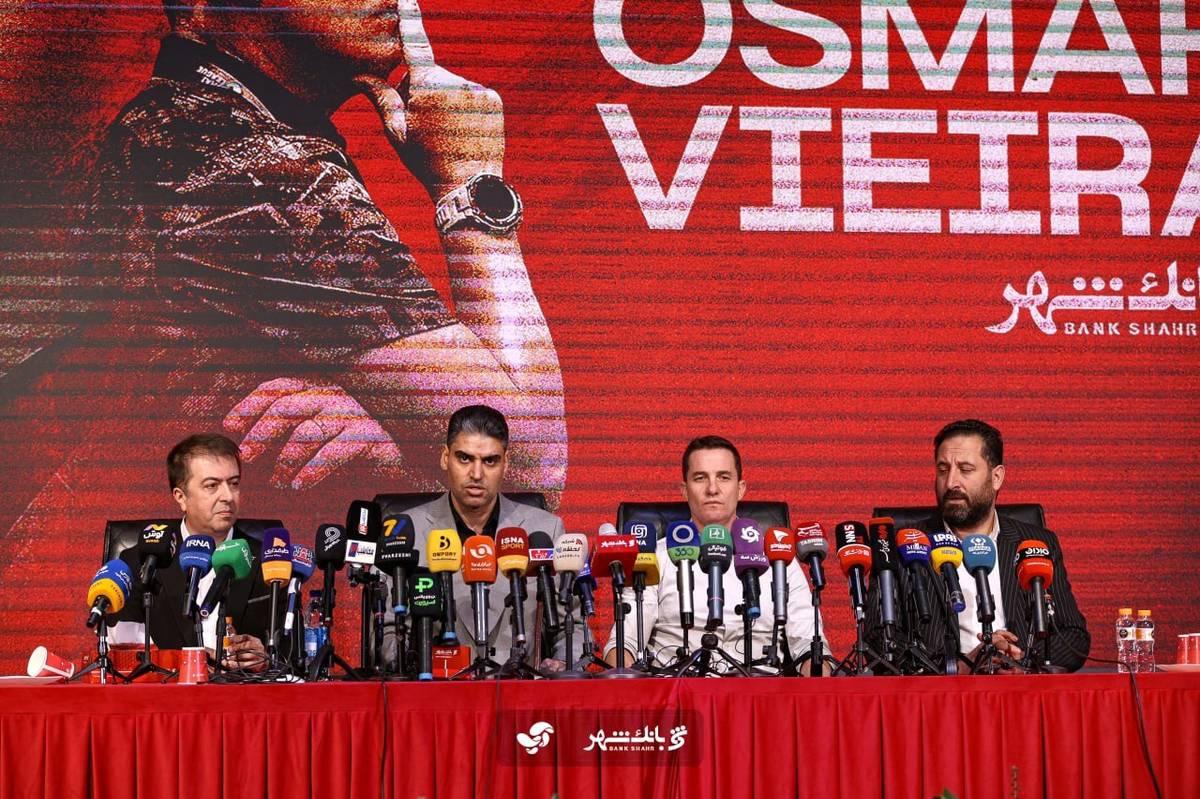 حدادی: با سه روز مذاکره اوسمار را جذب کردیم/ تلاش می‌کنیم پرسپولیس روزهای خوب داشته باشد