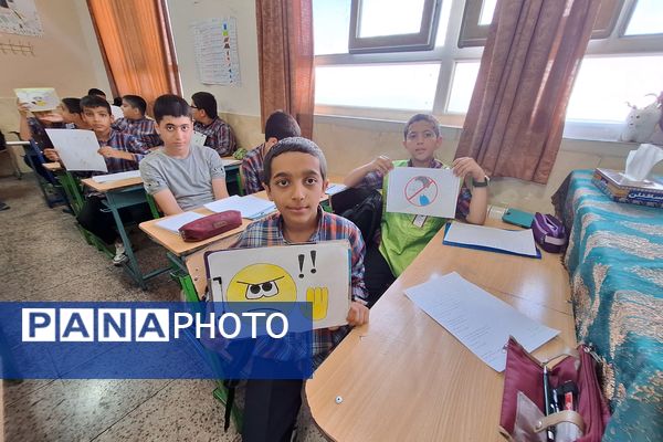 آموزش مهارت جراتمندی توسط دانش‌آموز خبرنگار پانا همگام با معلم