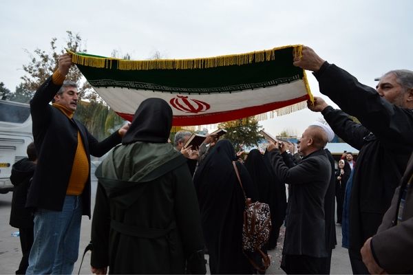 بدرقه دانش‌آموزان عمره‌گزار دختر شهرستان‌های استان تهران