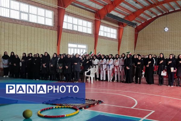 سوت آغاز المپیاد در مدرسه عترت به صدا درآمد