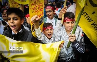 دانش‌آموزان، پیشگامان استکبارستیزی/ صفحات ضد استکباری انقلاب باید برای نسل جوان بازخوانی شود