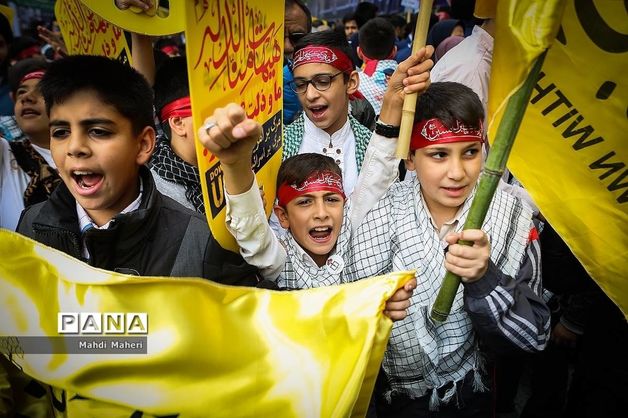 دانش‌آموزان، پیشگامان استکبارستیزی/ صفحات ضد استکباری انقلاب باید برای نسل جوان بازخوانی شود