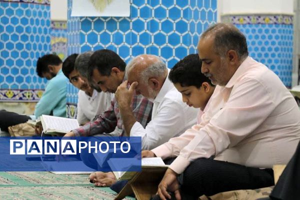 از محفل قرآنی تا میز خدمت