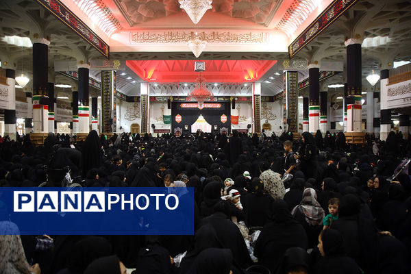 همایش شیرخوارگان حسینی در حرم بانوی کرامت