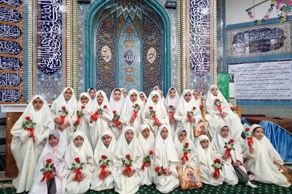 جشن «پروانه‌ها» و پرواز دختران نیایش در حرم رضوی