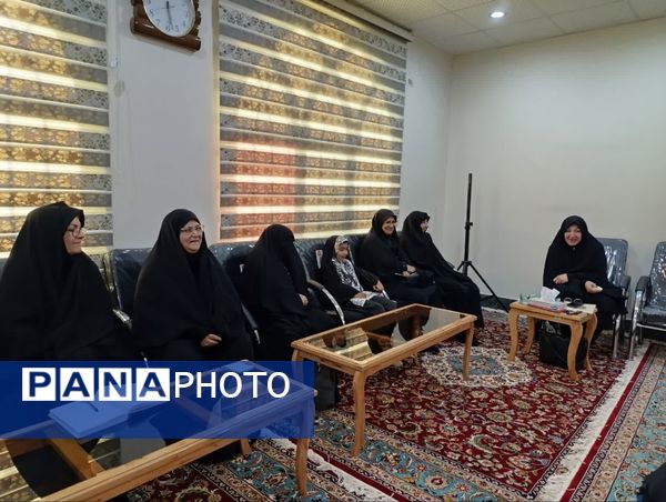 سلسله جلسات بانوی مؤثر و کنش گر در شهرستان کاشمر