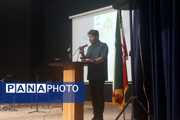 برگزاری جشن واژه و نوا در فرهنگسرای سلمان هراتی ملارد 