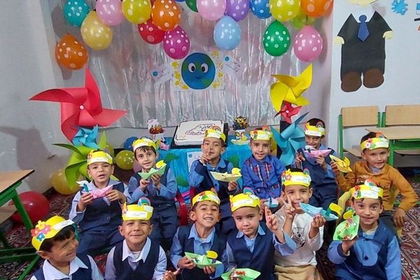 کودکستان پیام آفتاب روز جهانی کودک را با جشن رنگ و لبخند گرامی داشت
