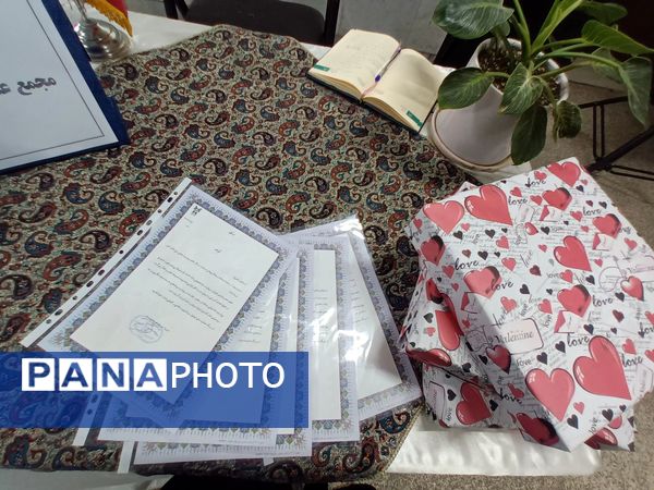 اولین مجمع انجمن اولیا و مربیان در دبیرستان غیردولتی سما ۴
