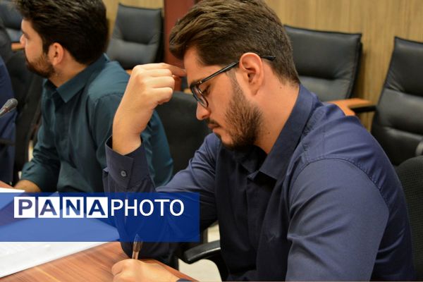 برگزاری جلسه توانمند سازی ویژه مشاوران جدیدالاورود در بهارستان دو