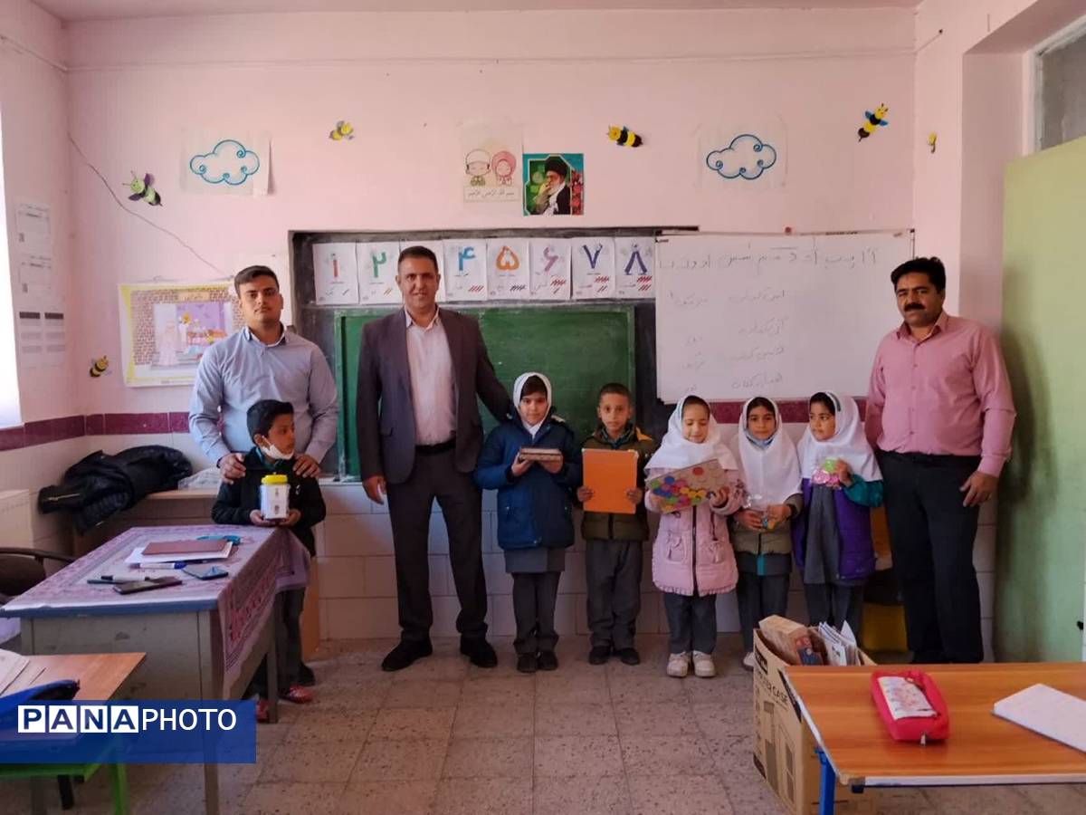 بازدید معاون آموزشی اداره آموزش و پرورش شهرستان خاتم از مدارس روستای خوانسار 