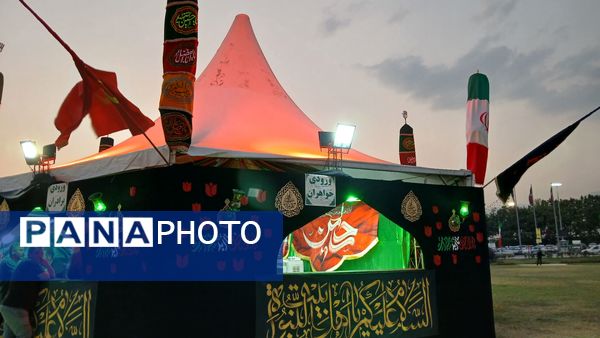 شکوه سوگ در میدان آزادی