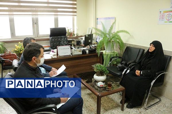 انتخاب مدیران و مربیان نمونه آموزش‌و‌پرورش فیروزکوه در میز مصاحبه تخصصی