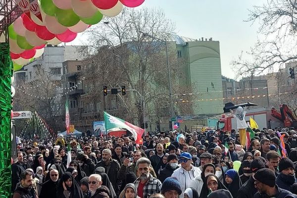 ۲۲ بهمن روز حیرت برای جهانیان