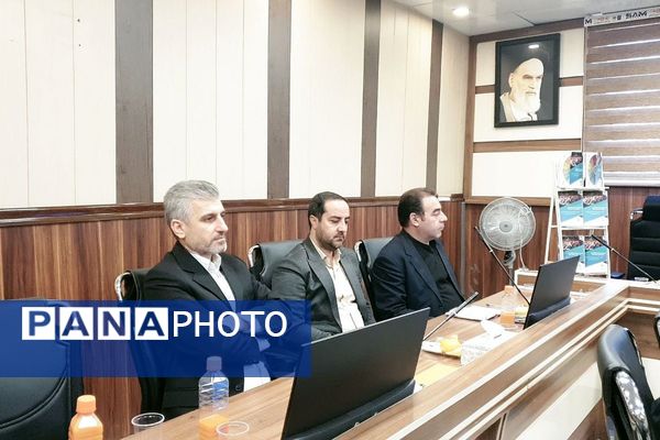 برگزاری جلسات تخصصی ویژه مدیران مدارس مقطع ابتدایی در ناحیه یک شهرری