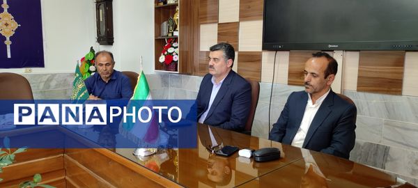 تجلیل مدیر آموزش و پرورش شهرستان شیروان از خبرنگاران پانا