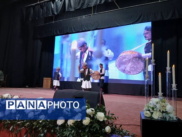 سومین شب جشن‌های نکوداشت مقام معلم در شهرستان کاشمر 