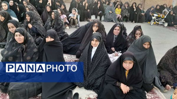 تعزیه خوانی دهه آخر صفر در روستای نقاب 