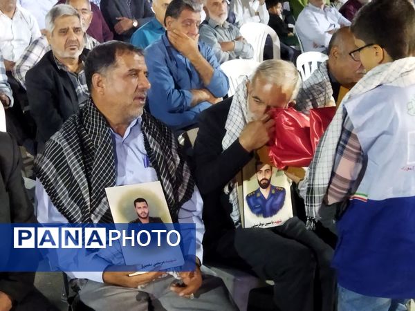 آیین بزرگداشت شهدای دفاع مقدس در مسیر«اتحاد مقدس»