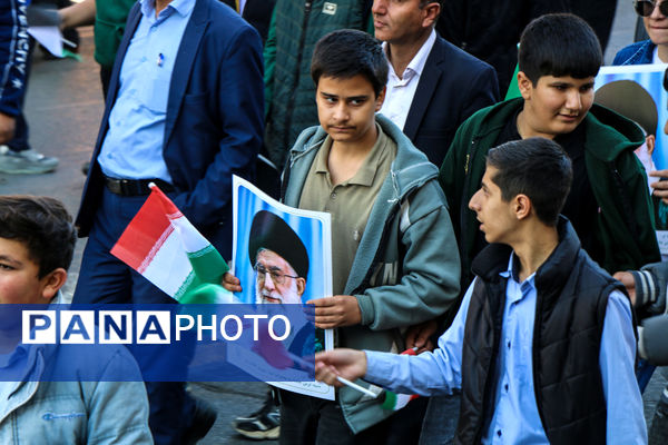 مراسم راهپیمایی ۱۳ آبان در ارومیه