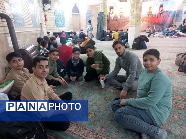 اعتکاف پسران نسل آفتاب