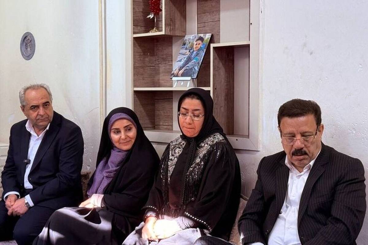 واگذاری زمین مسکونی به خانوادههای دو شهید دانشآموز تبریزی به دستور وزیر راهوشهرسازی