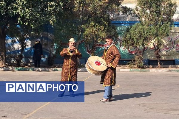 المپیاد ورزشی درون مدرسه‌ای در دبیرستان حجاب ناحیه یک شهرری