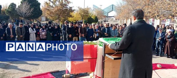 مراسم تشییع شهدای گمنام در دانشگاه آزاد تاکستان جلوه‌ای از همبستگی دانشگاهیان