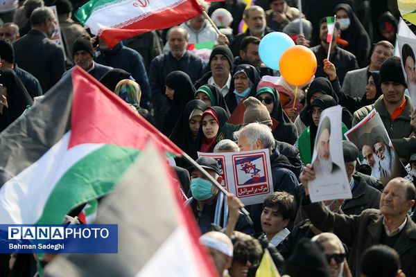 سخنرانی رئیس جمهوری در راهپیمایی ۲۲ بهمن ۱۴۰۳
