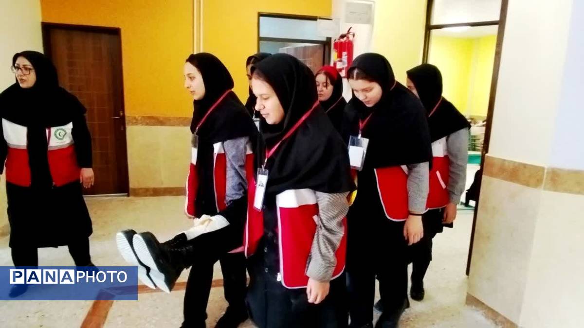 بیست و هفتمین مانور سراسری زلزله و ایمنی در مدارس شهرستان کلات