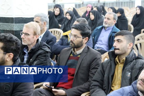 برگزاری جلسات سلسله مباحث آشنایی با جنگ شناختی و رسانه در کاشمر