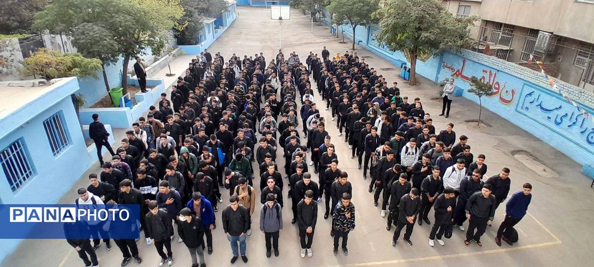 جشن شروع سال تحصیلی در دبیرستان شهدای انقلاب اسلامی ناحیه ۳ کرج