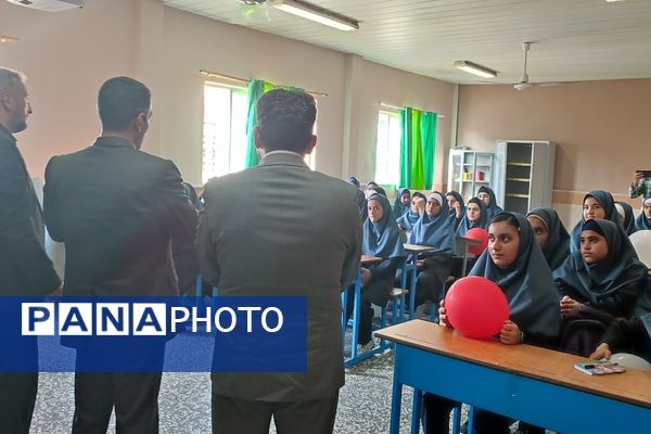 مانور استانی بازگشایی مدرسه در دبیرستان بهار آزادی قائمشهر