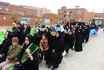 یادواره شهدا در مدرسه استثنایی باغچه‌بان قم