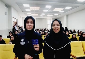 برگزاری جشن جوانه ها در دبیرستان دخترانه رحمت آئین یک ناحیه ۲ استان اصفهان 