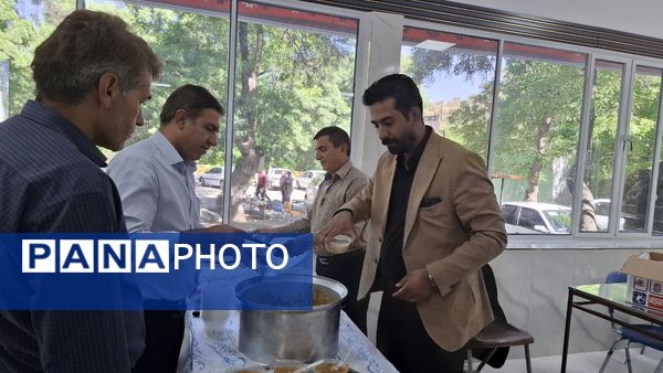همایش پیاده‌روی کارکنان آموزش‌وپرورش کهگیلویه و بویراحمد به مناسبت هفته معلم و ولادت امام رضا (ع)