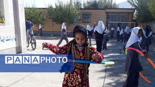  المپیاد ورزشی درون‌مدرسه‌ای در مدرسه شهید حدادی