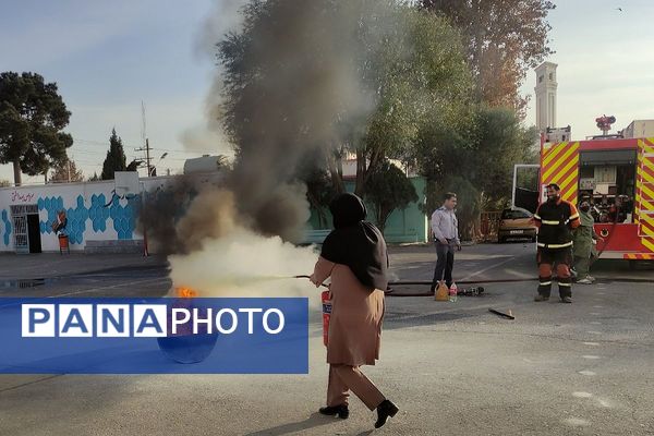 مانور زلزله در مدارس شهرستان ملارد