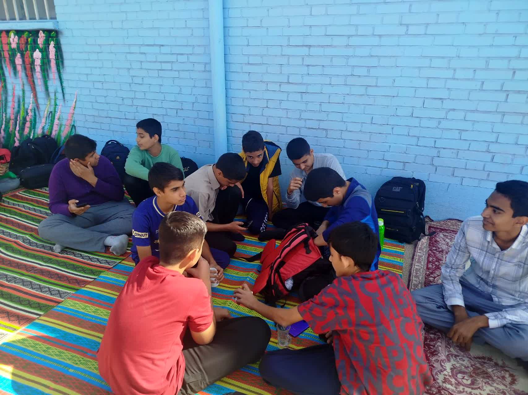 روزی با نشاط و عالی برای دانش آموزان دبیرستان نمونه دولتی دانش