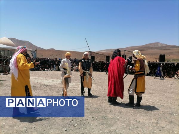 مراسم تعزیه خوانی در روز عاشورای حسینی در شهر بار 