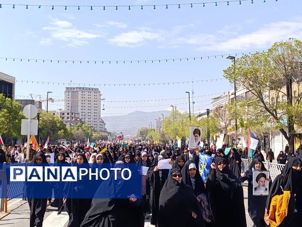 شرکت با شکوه مردم مشهد در راهپیمایی روز جهانی قدس