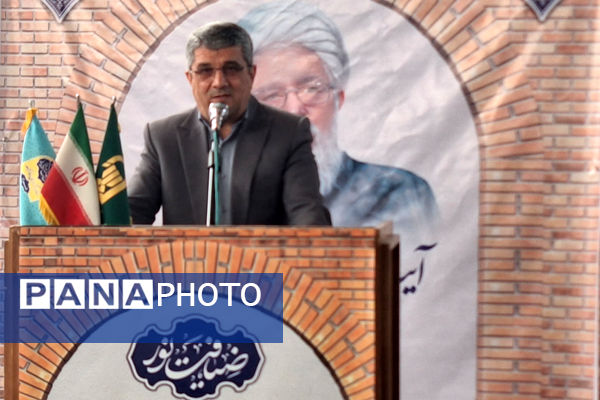 «ضیافت نور» دیدار رمضانی جمعی از بانوان شیراز ، با نماینده ولی فقیه در فارس