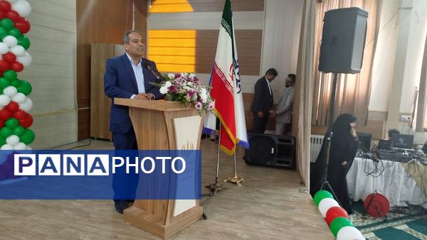 نواخته شدن زنگ ایثار و شهادت در دبیرستان شاهد خاندان قفلی ناحیه ۷
